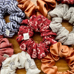 Load image into Gallery viewer, Auburn Festival Scrunchie
