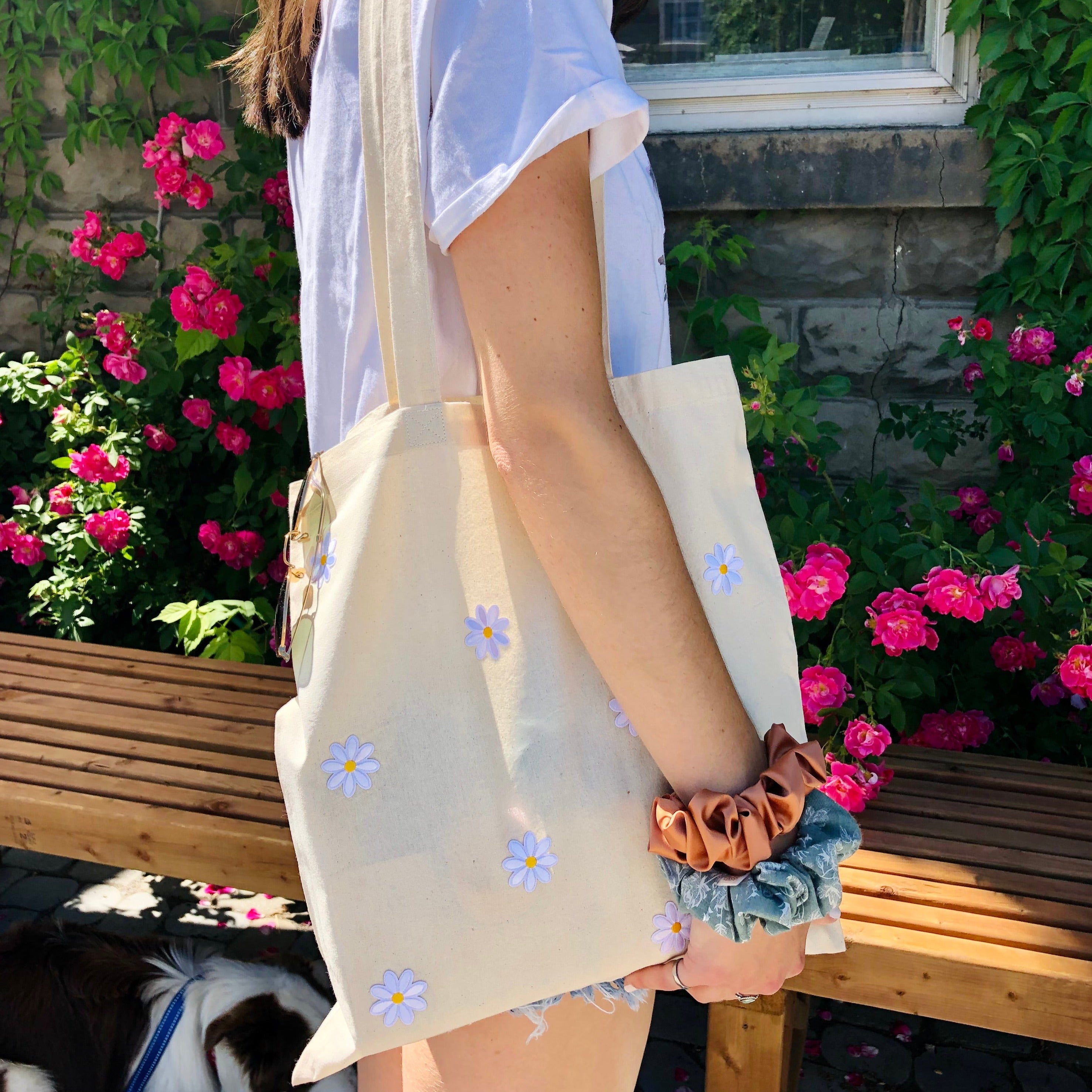 Daisy - Everyday Tote Bag