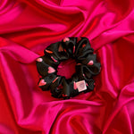 Charger l&#39;image dans la galerie, Be Mine Scrunchie - LIMITED STOCK
